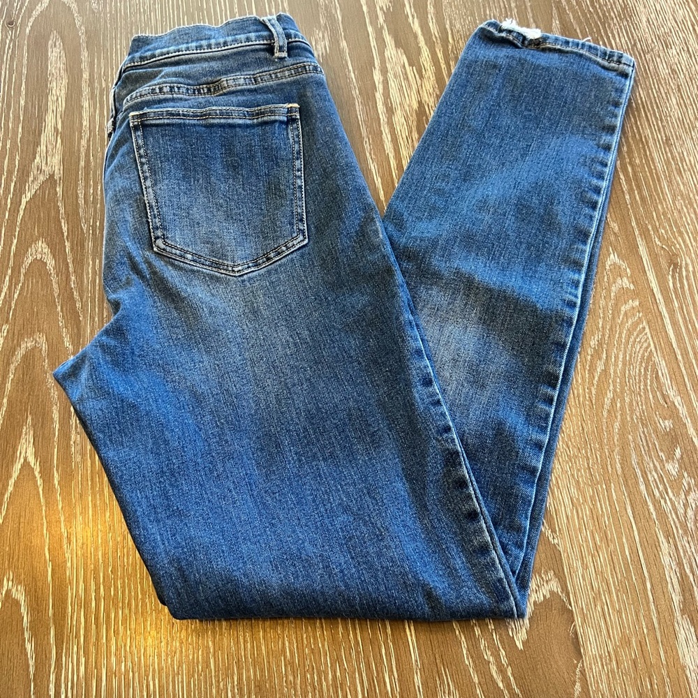 Women’s Size 6 J. McGlaughlin skinny jeans
